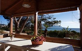 Casa Con Verande Sul Mare A 2 Minuti A Piedi Dalla Spiaggia